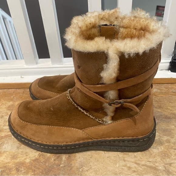 Cabela’s Crescent Ridge Short Shearling Boot Size 10 Winter Tan Brown suede EUC - Picture 2 of 9